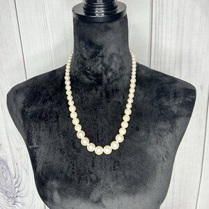 Vintage RMN Single Strand Graduated Faux Pearl Necklace 22" Adjustable